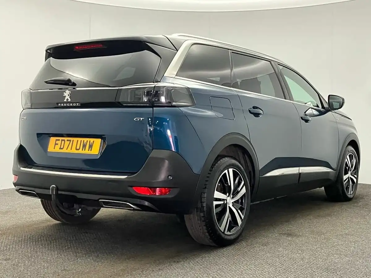 2022-peugeot-5008-suv-20-bluehdi-gt-180bhp-big-56