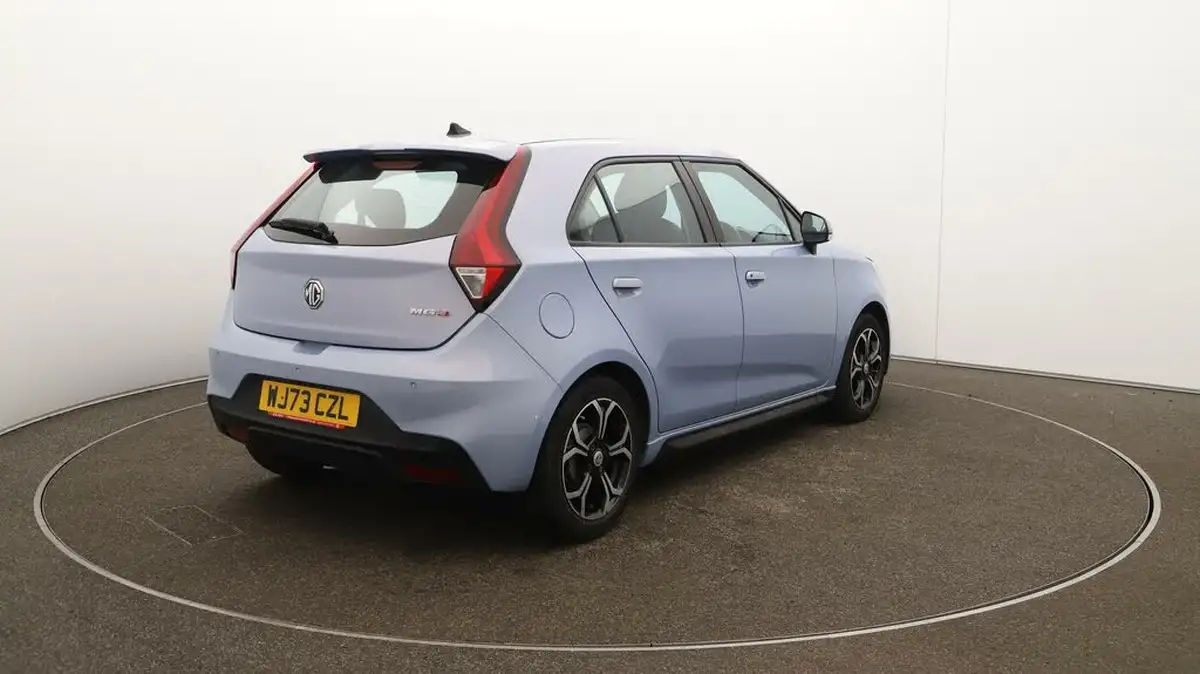 2023-mg-mg3-15-vti-tech-exclusive-nav-big-50