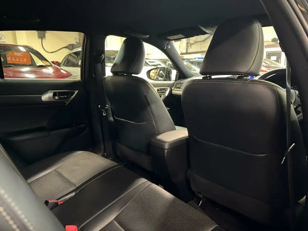 2015-lexus-ct-200h-18-f-sport-cvt-big-22