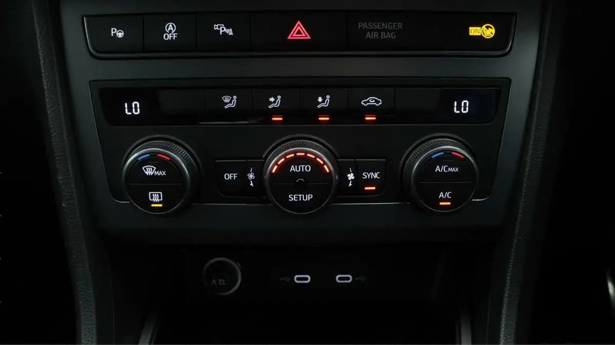 2021-cupra-ateca-20-tsi-vz1-big-12