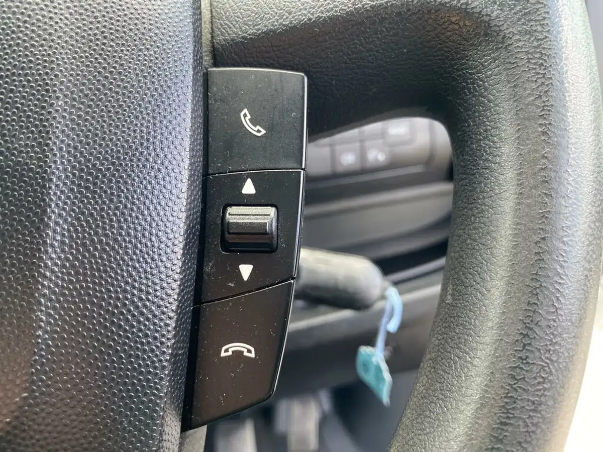 2019-peugeot-boxer-20-bluehdi-professional-335-l3-h2-big-40