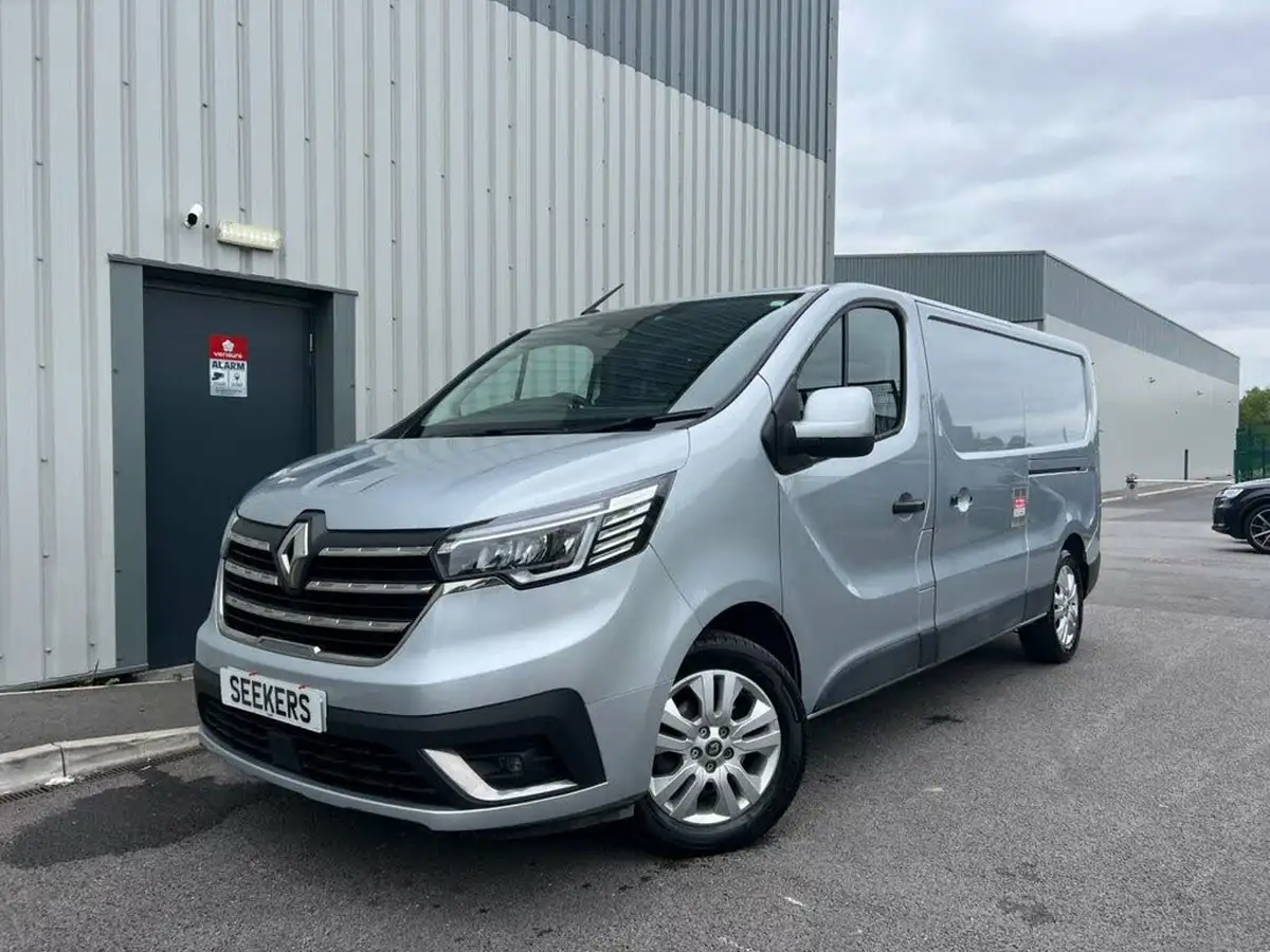 2022-renault-trafic-20dci-ll30-130-sport-big-2
