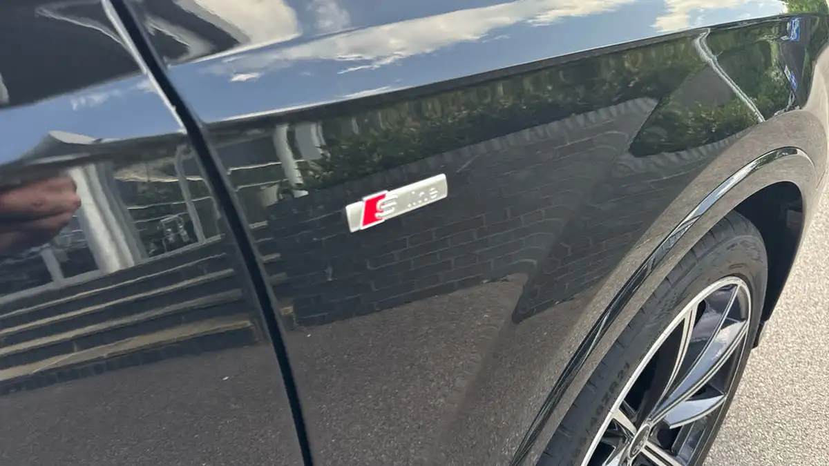 2022-audi-q7-30-55-tfsi-black-edition-big-10