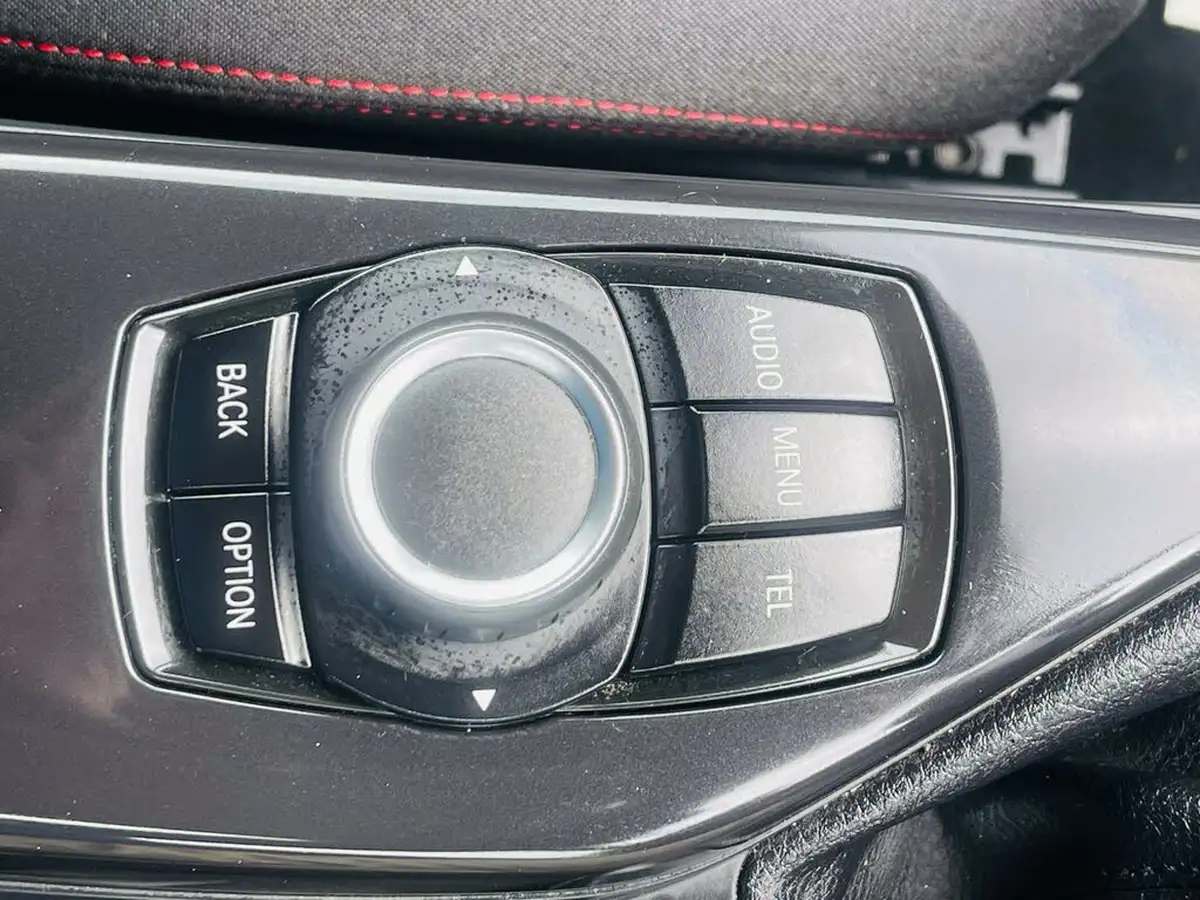 2013-bmw-1-series-16-116i-sport-ss-3d-big-27