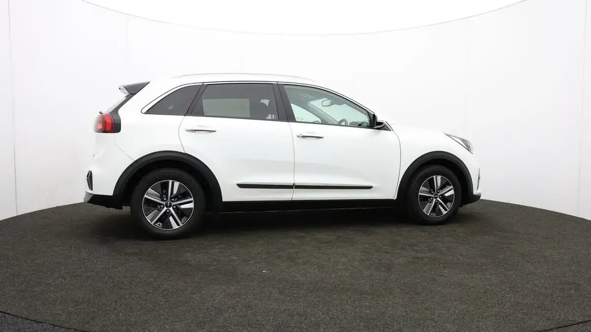 2021-kia-niro-16-gdi-phev-3-42in-cluster-big-38