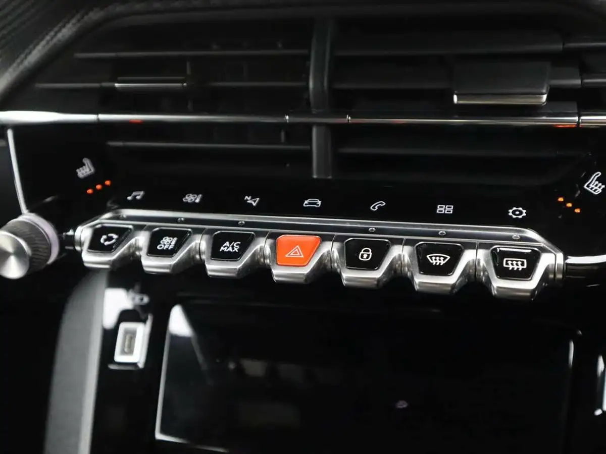 2021-peugeot-2008-suv-12-puretech-gt-premium-130bhp-big-29