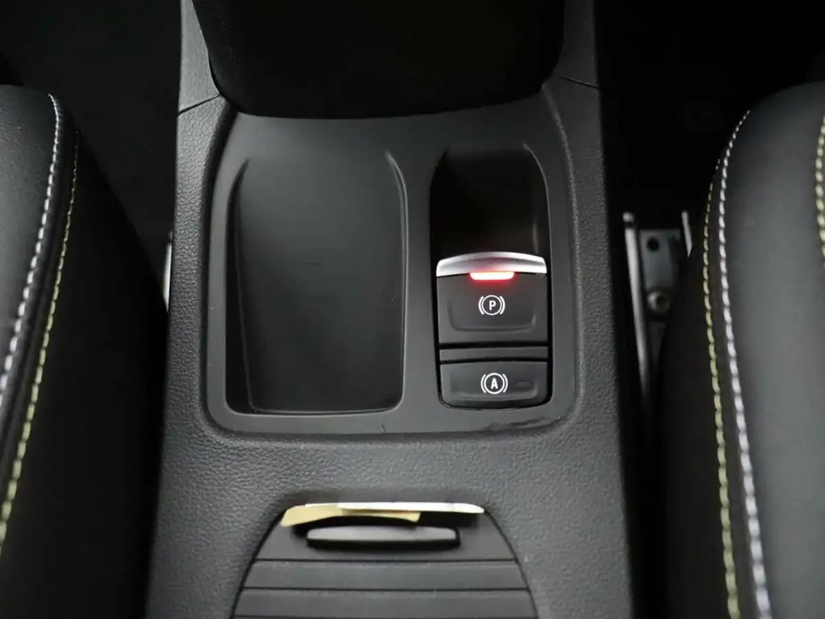 2023-renault-clio-16-engineered-big-40