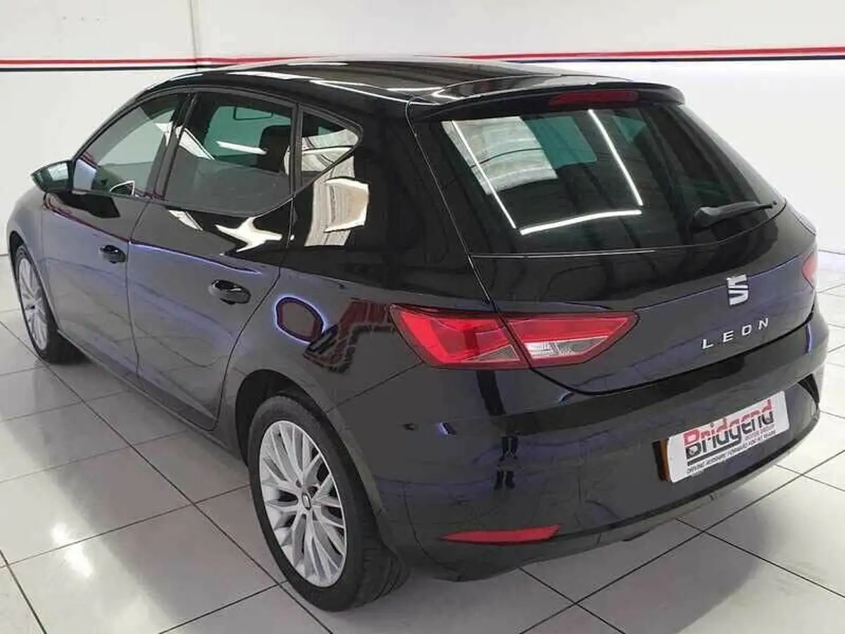 2019-seat-leon-15-tsi-evo-se-dynamic-hatchback-big-3