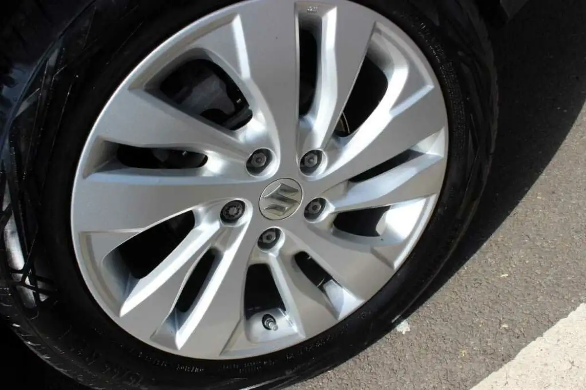 2023-suzuki-s-cross-14-boosterjet-motion-big-11