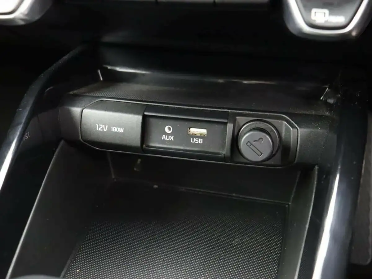 2019-kia-stonic-10-t-gdi-4-big-43