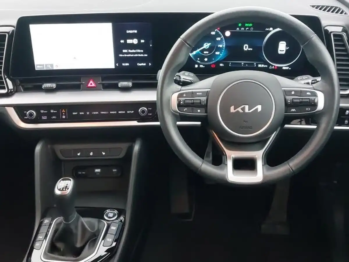 2024-kia-sportage-16-t-gdi-3-148bhp-big-9