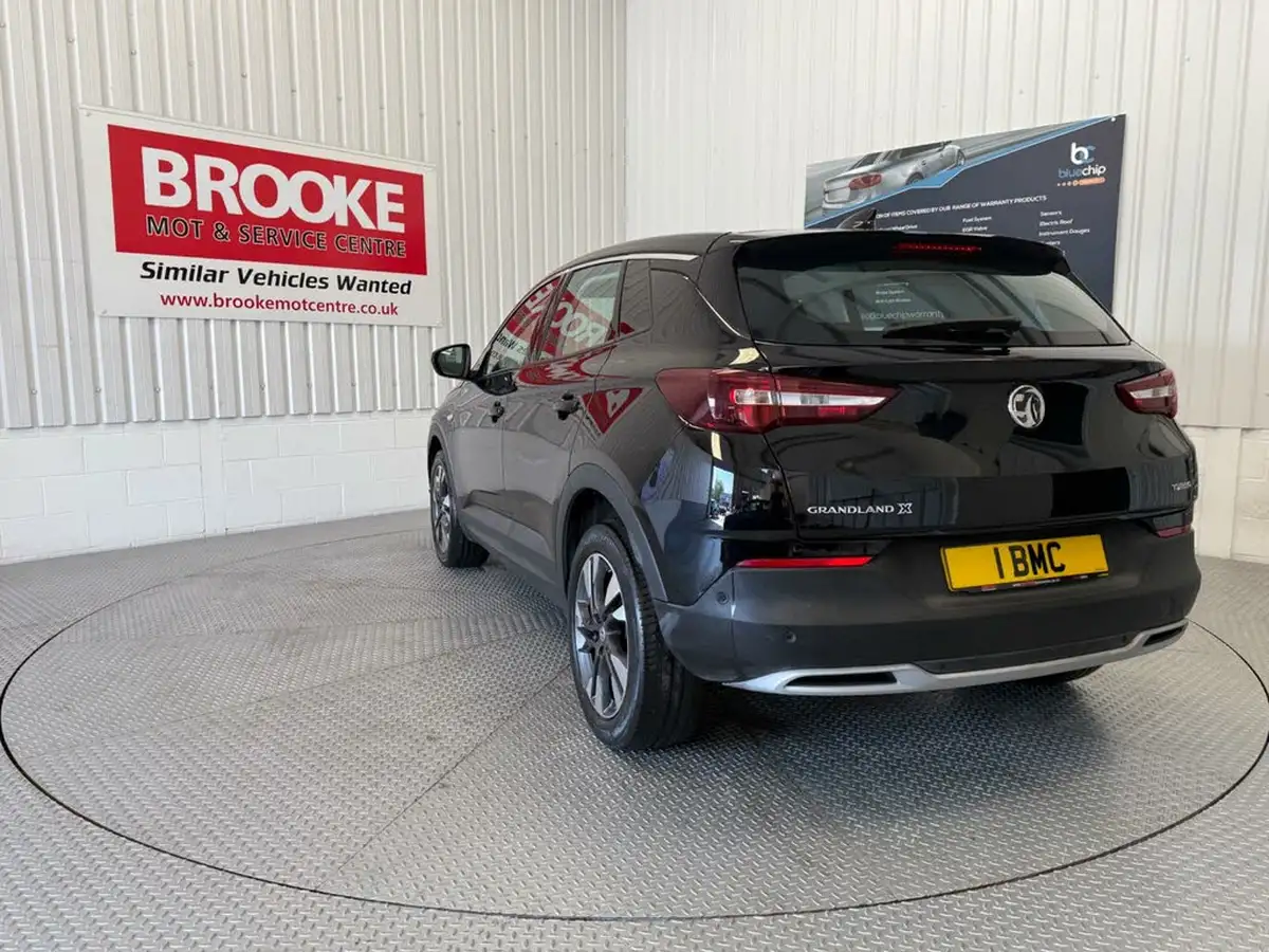 2019-vauxhall-grandland-x-12-sport-nav-big-7