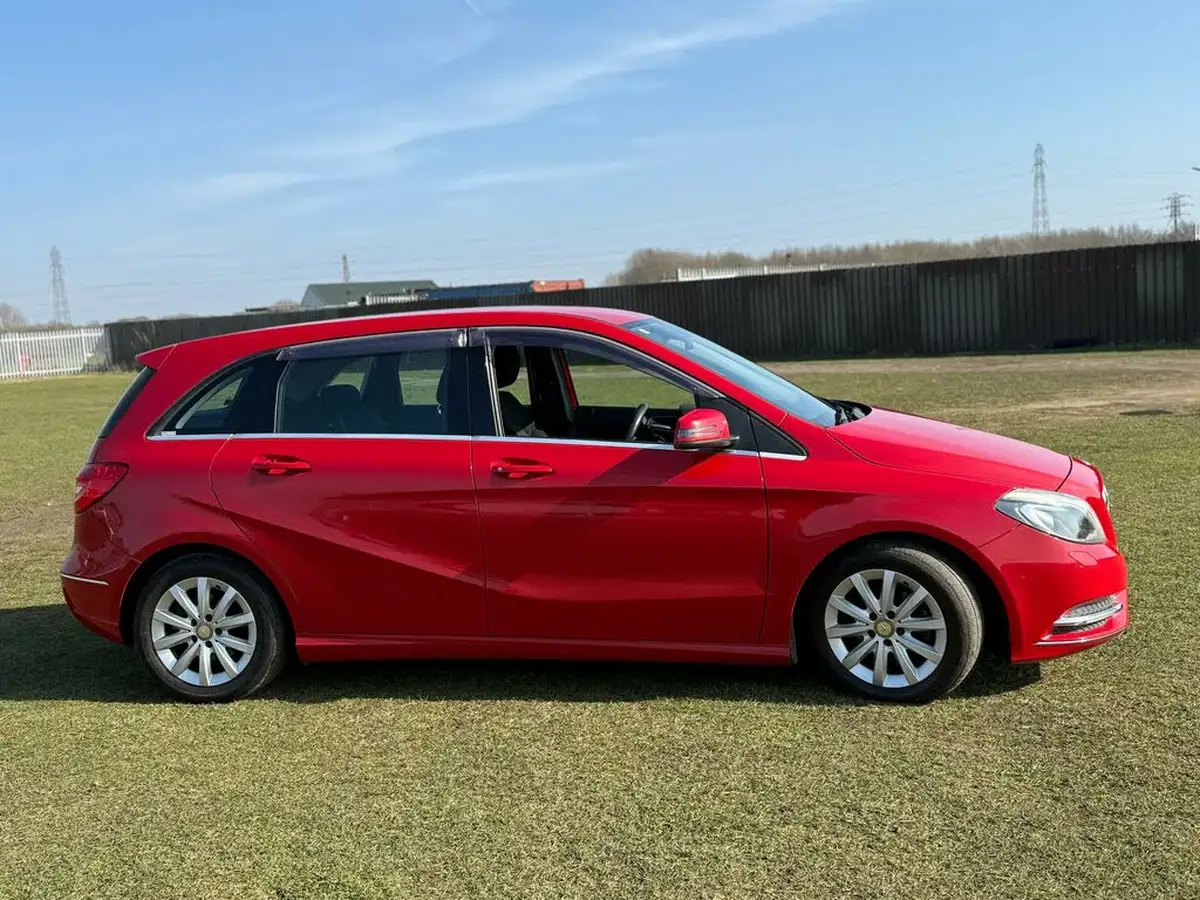 2014-mercedes-benz-b-class-big-13