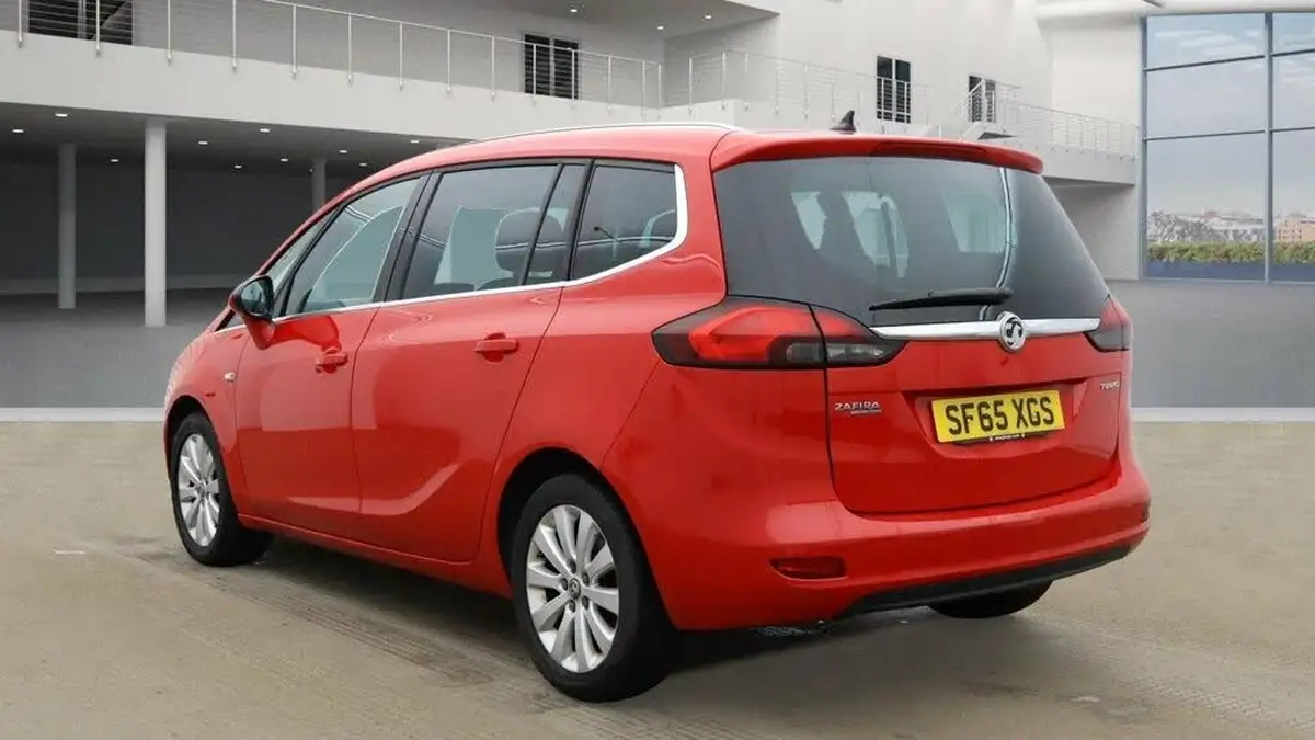 2015-vauxhall-zafira-tourer-14i-16v-turbo-tech-line-big-8