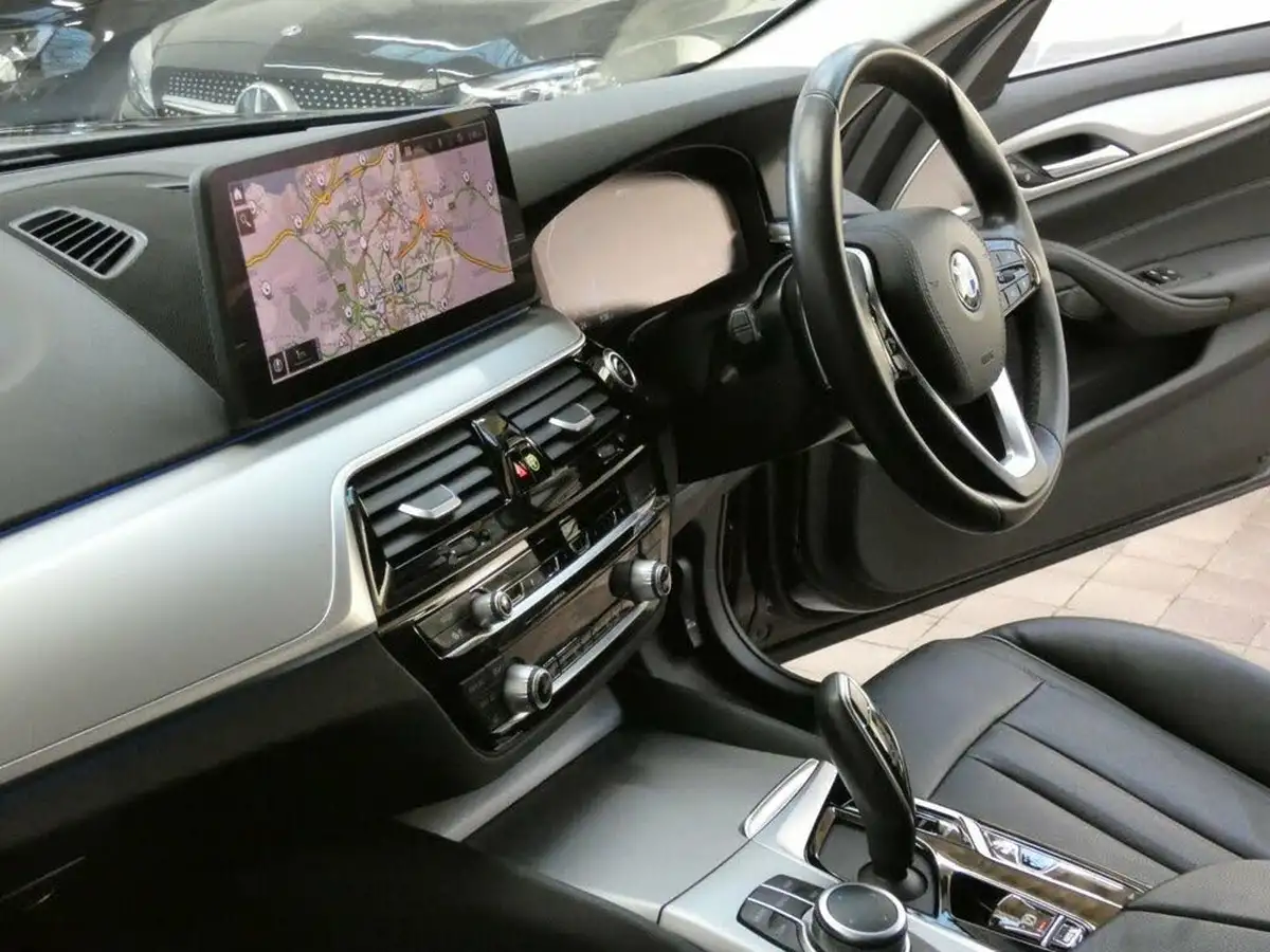 2022-bmw-5-series-20-530e-se-touring-5d-big-73