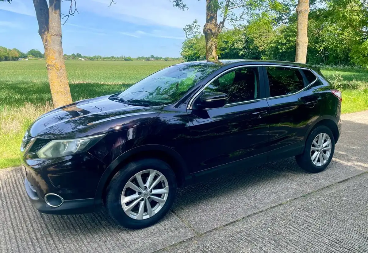 2014-nissan-qashqai-12-acenta-premium-big-17
