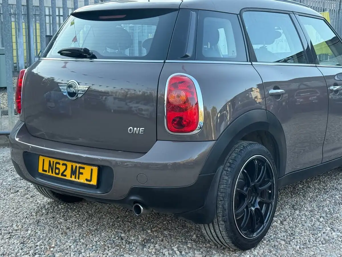 2012-mini-countryman-big-6
