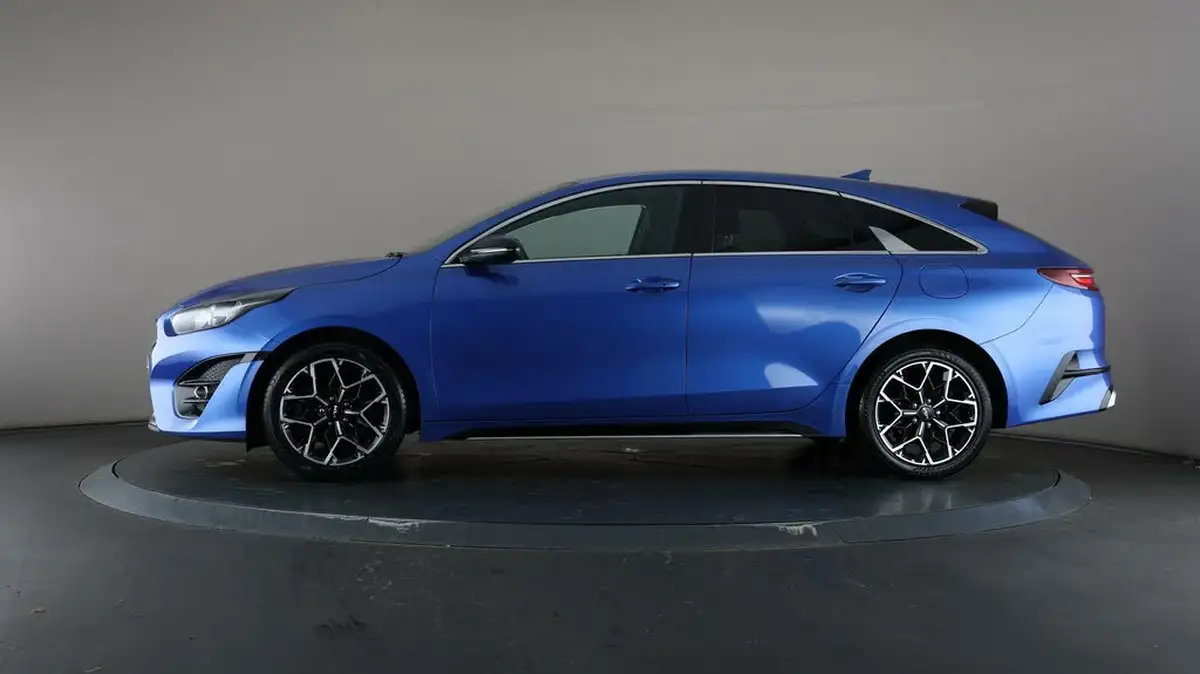 2022-kia-pro-ceed-15-t-gdi-gt-line-big-37