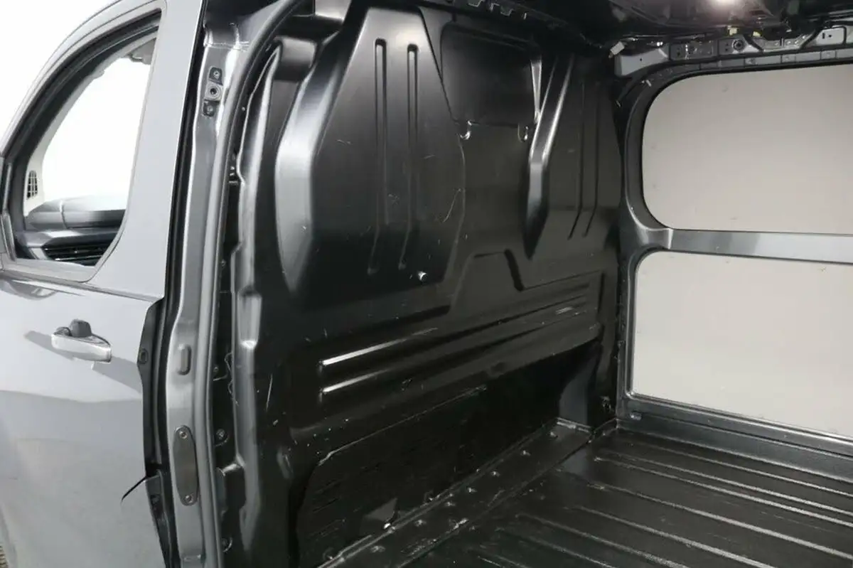 2024-ford-transit-custom-20tdci-320-l2h1-limited-136pseu6e-panel-van-1996cc-auto-big-13