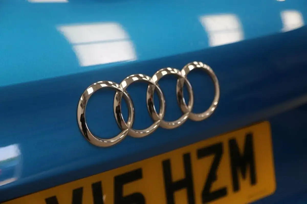 2015-audi-q3-14-s-line-cod-ss-big-22