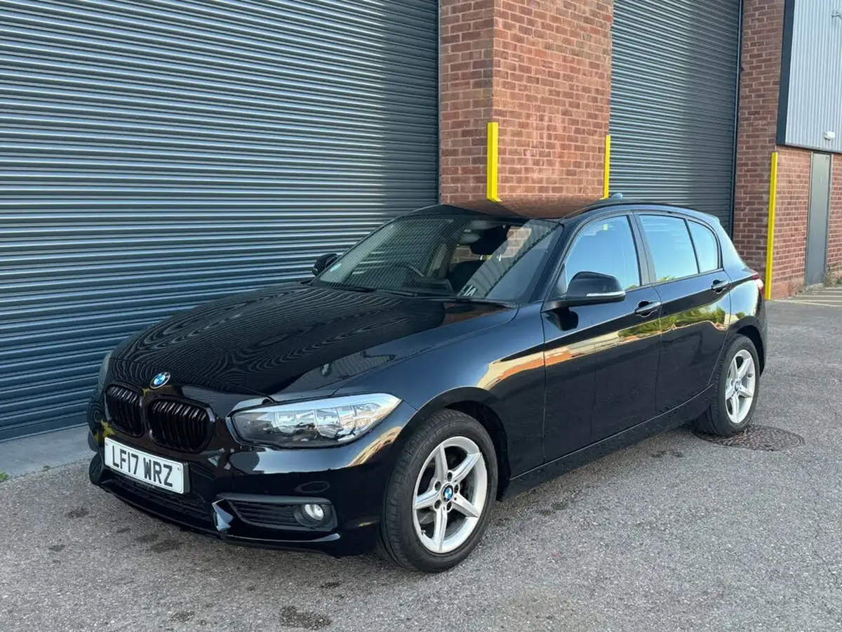 2017-bmw-1-series-15td-116d-eff-dyn-plus-5d-big-9
