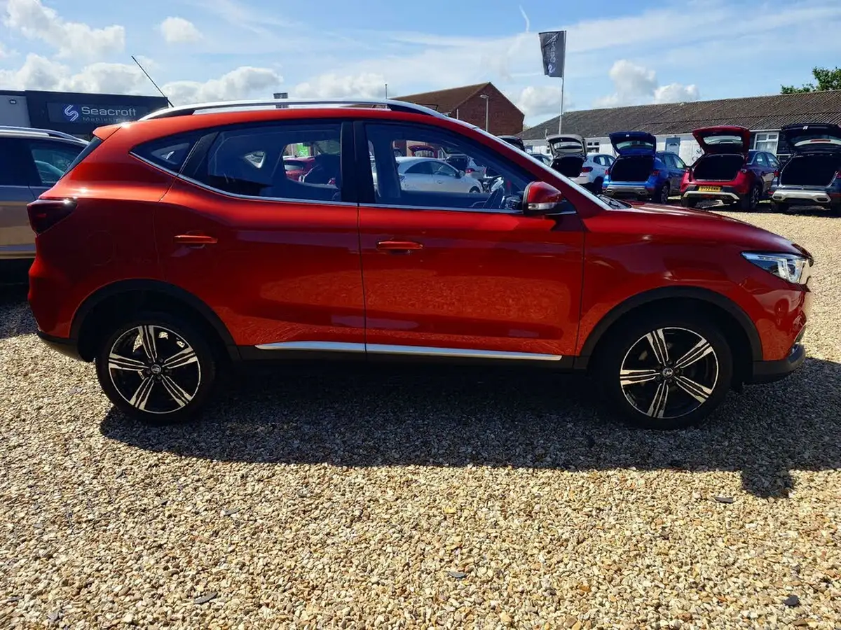 2020-mg-zs-suv-10t-gdi-exclusive-111ps-big-6