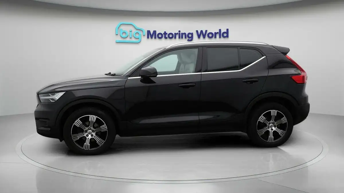 2020-volvo-xc40-15-t3-inscription-big-3