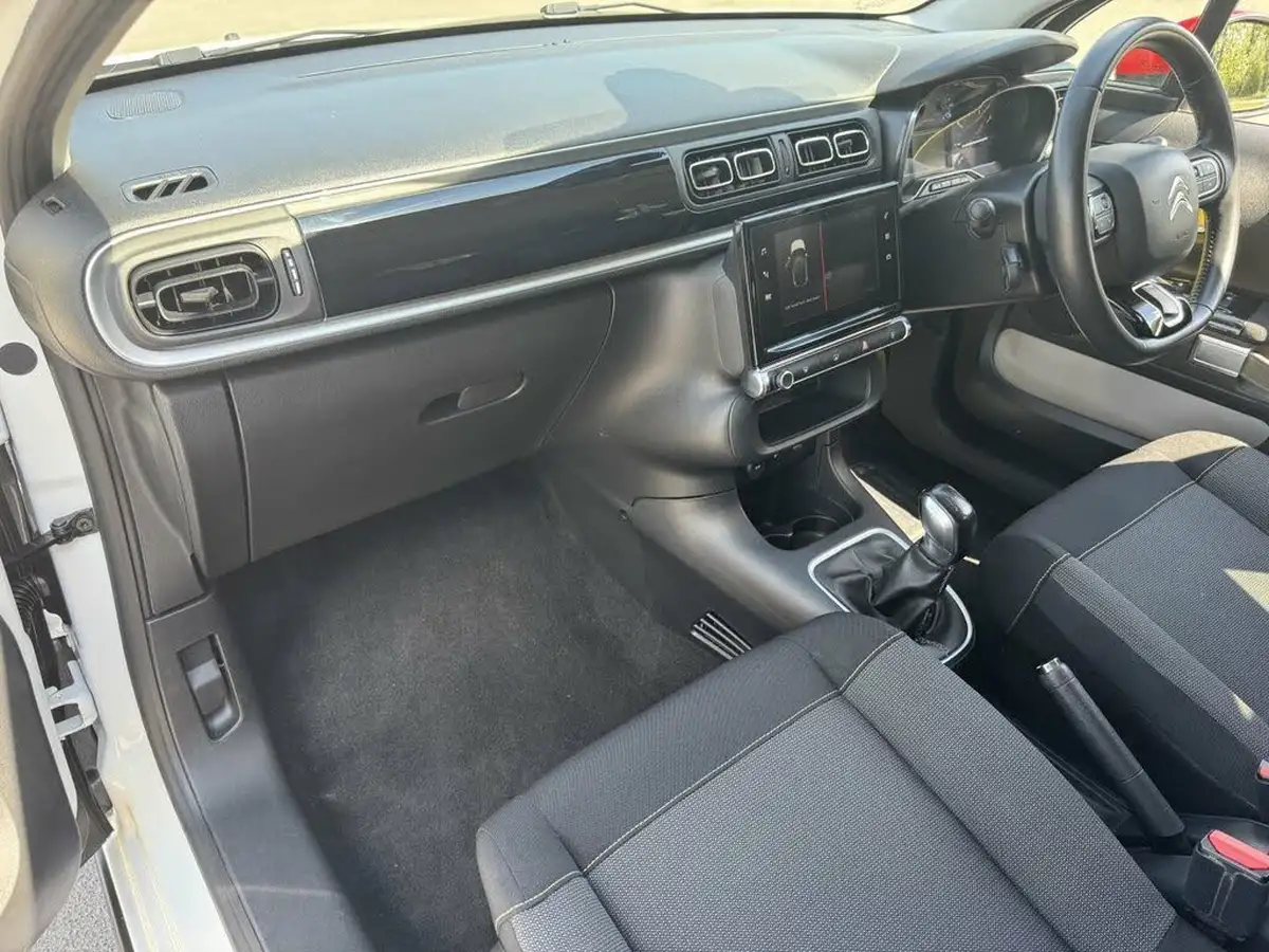 2017-citroen-c3-16bluehdi-flair-big-30