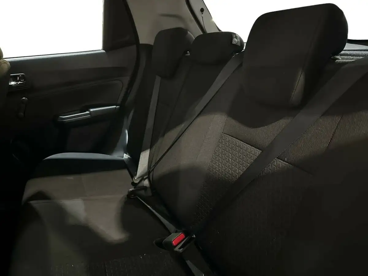 2018-suzuki-swift-10-boosterjet-sz-t-111ps-big-21
