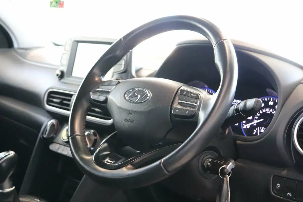 2019-hyundai-kona-10-t-gdi-play-big-20