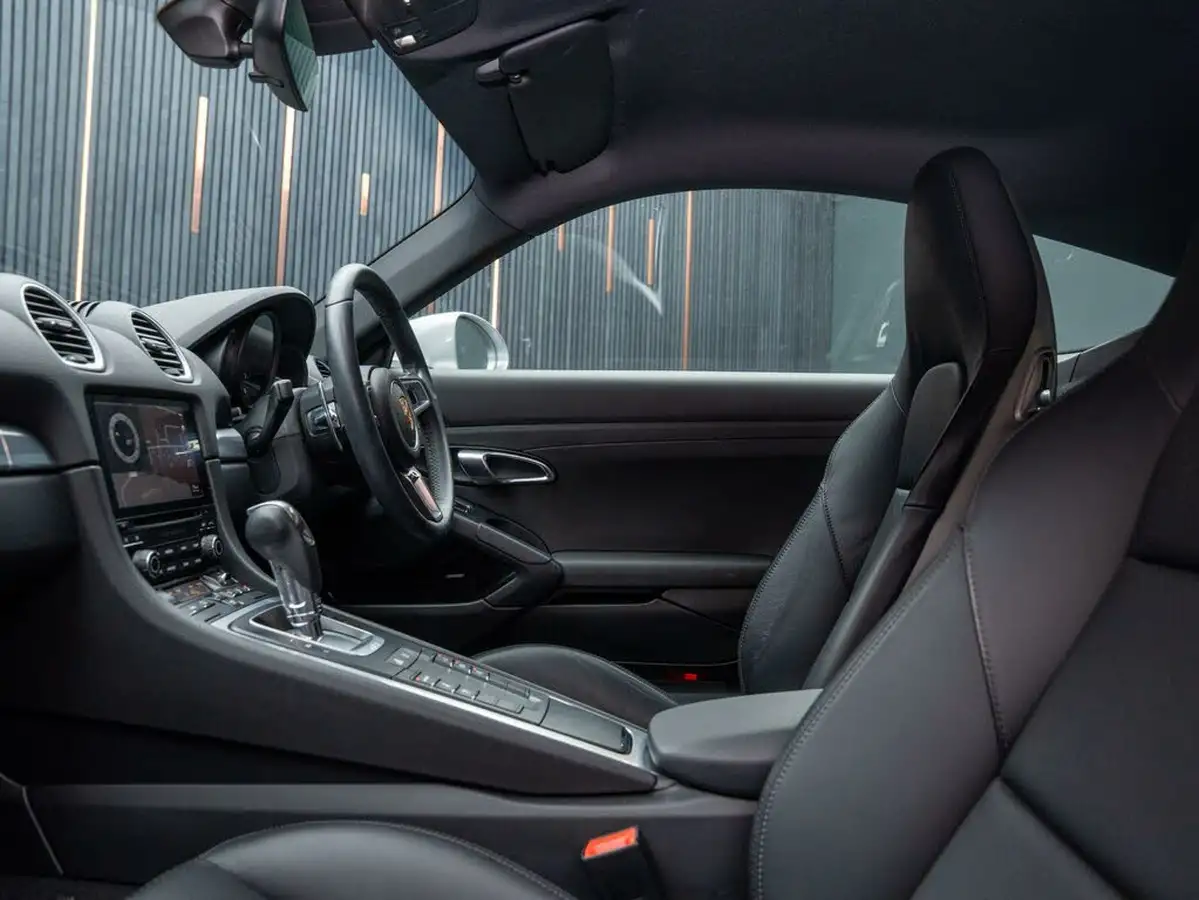 2019-porsche-cayman-718-20-cayman-pdk-big-29