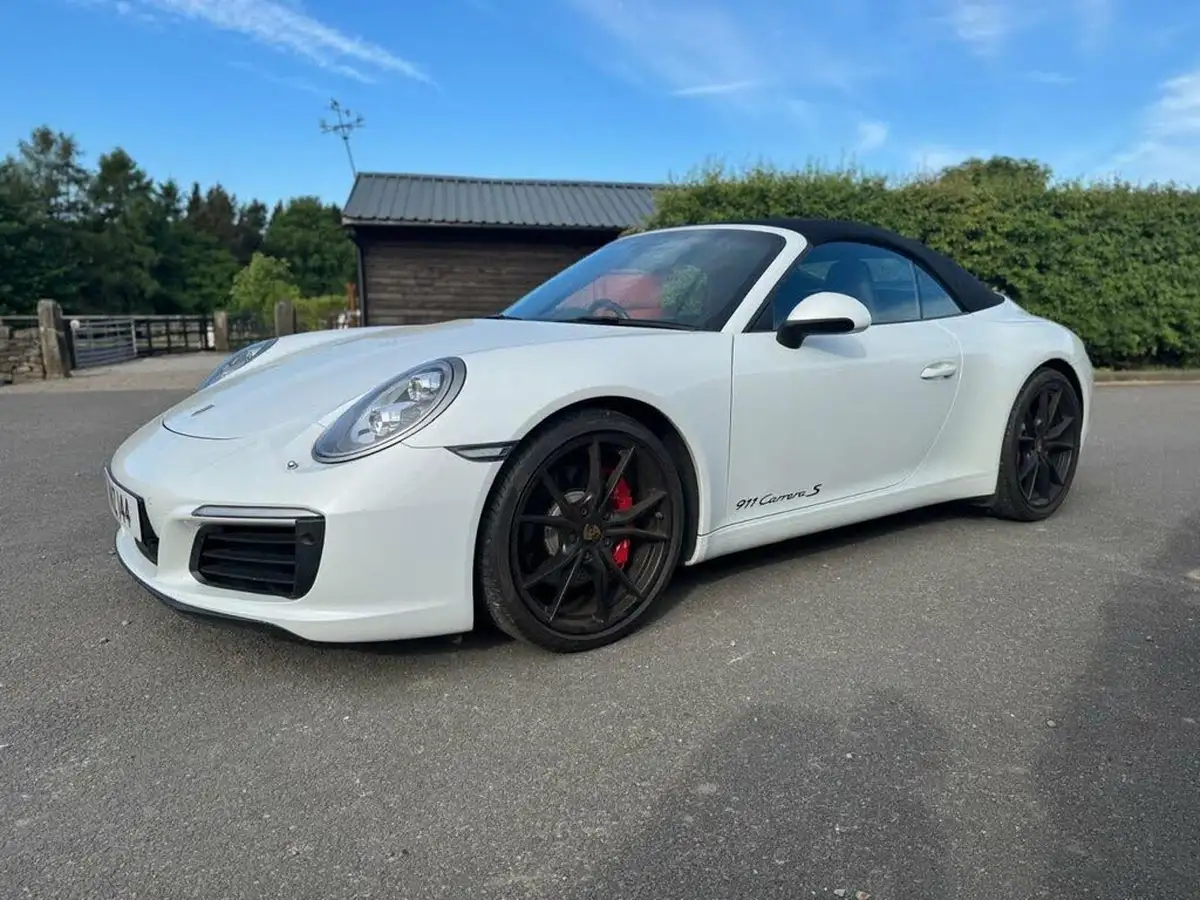 2015-porsche-911-30-carrera-s-cabriolet-pdk-big-7