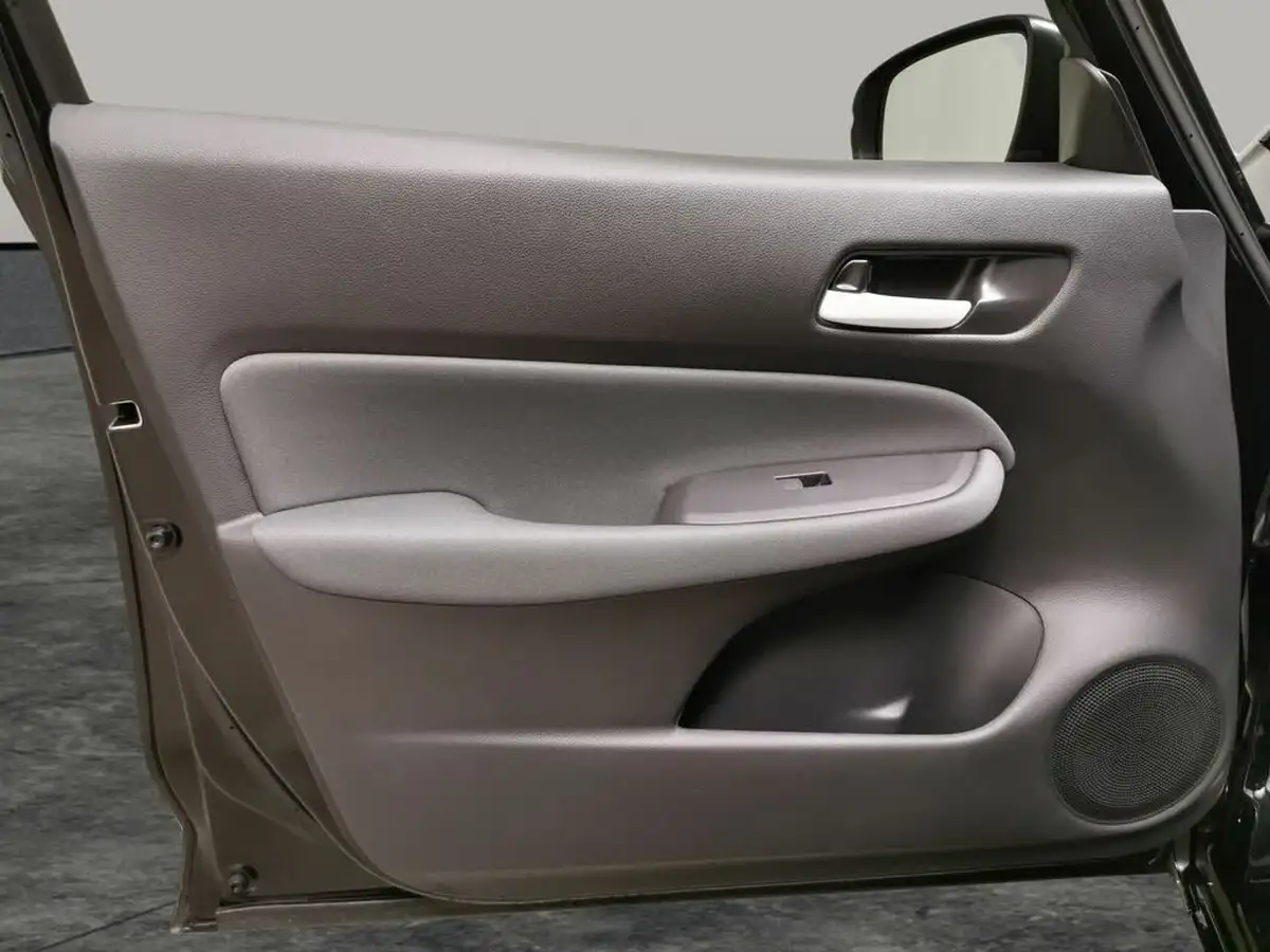 2023-honda-jazz-15-i-mmd-se-big-31