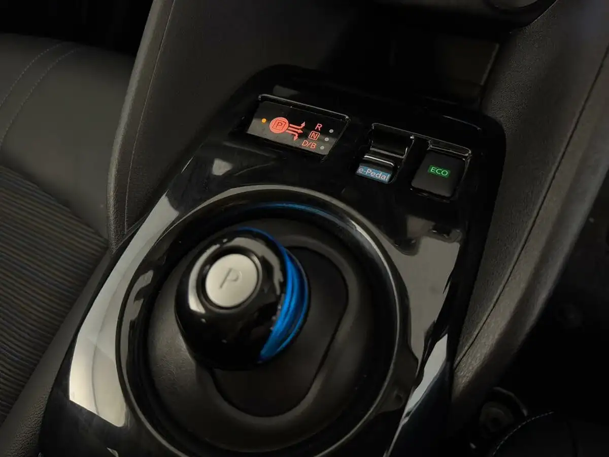 2023-nissan-leaf-e-n-connecta-39kwh-big-44