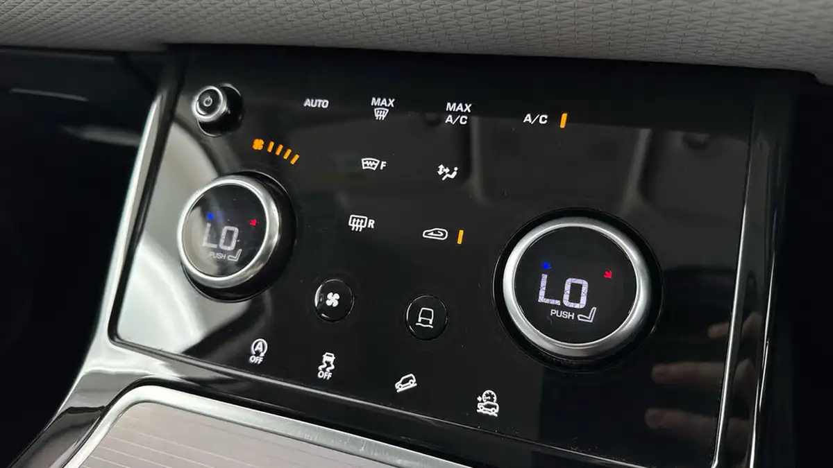 2019-land-rover-range-rover-evoque-20-d150-s-awd-auto-big-16