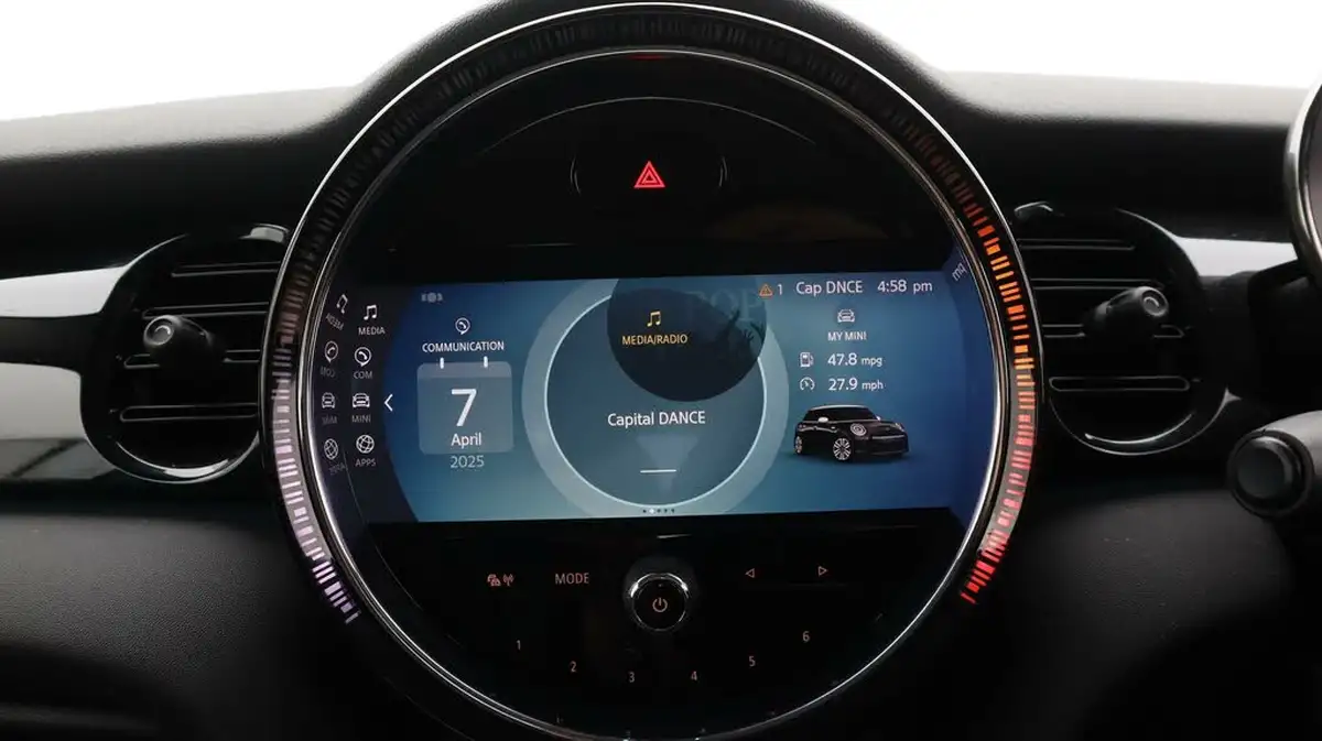 2021-mini-cooper-15-cooper-classic-hatchback-5d-auto-big-11