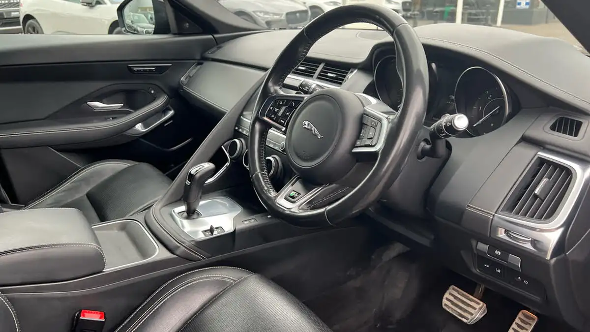 2019-jaguar-e-pace-20-i4d-r-dynamic-se-180ps-awd-auto-big-21