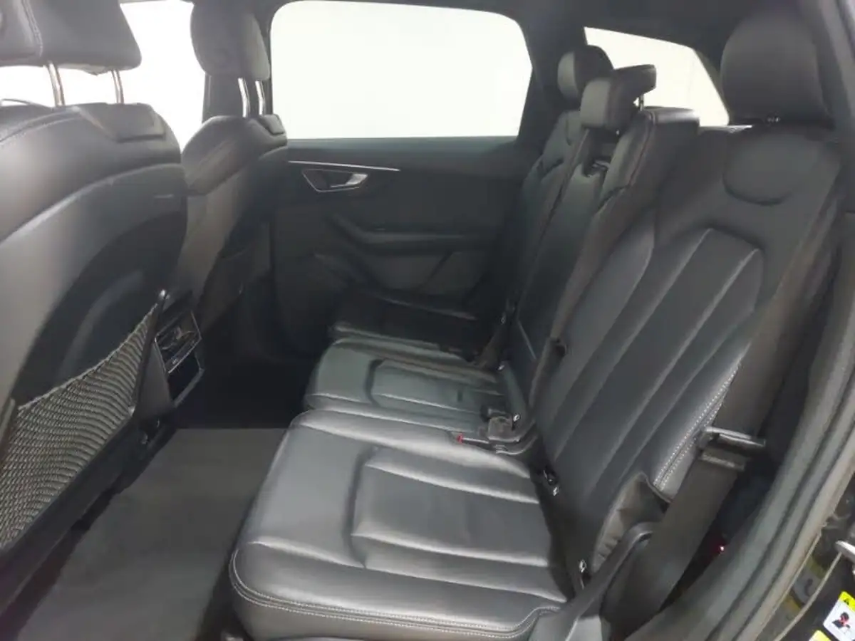 2022-audi-q7-30-55-tfsi-black-edition-big-5