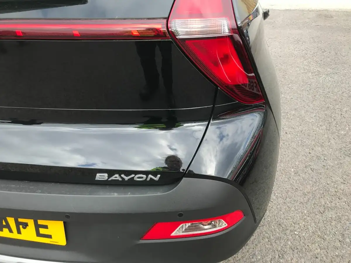 2023-hyundai-bayon-10-t-gdi-se-connect-dct-big-39