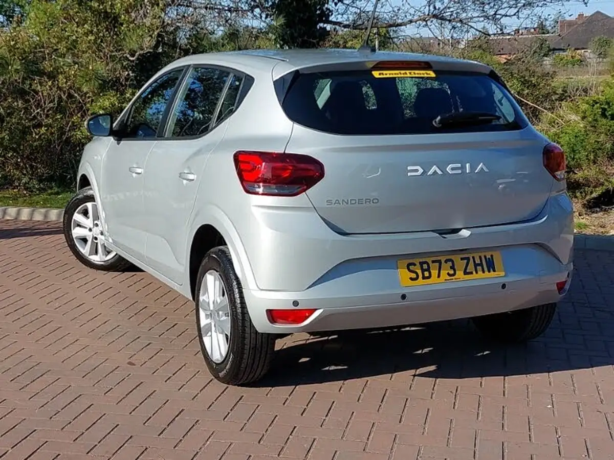 2023-dacia-sandero-10-tce-expression-90bhp-big-1