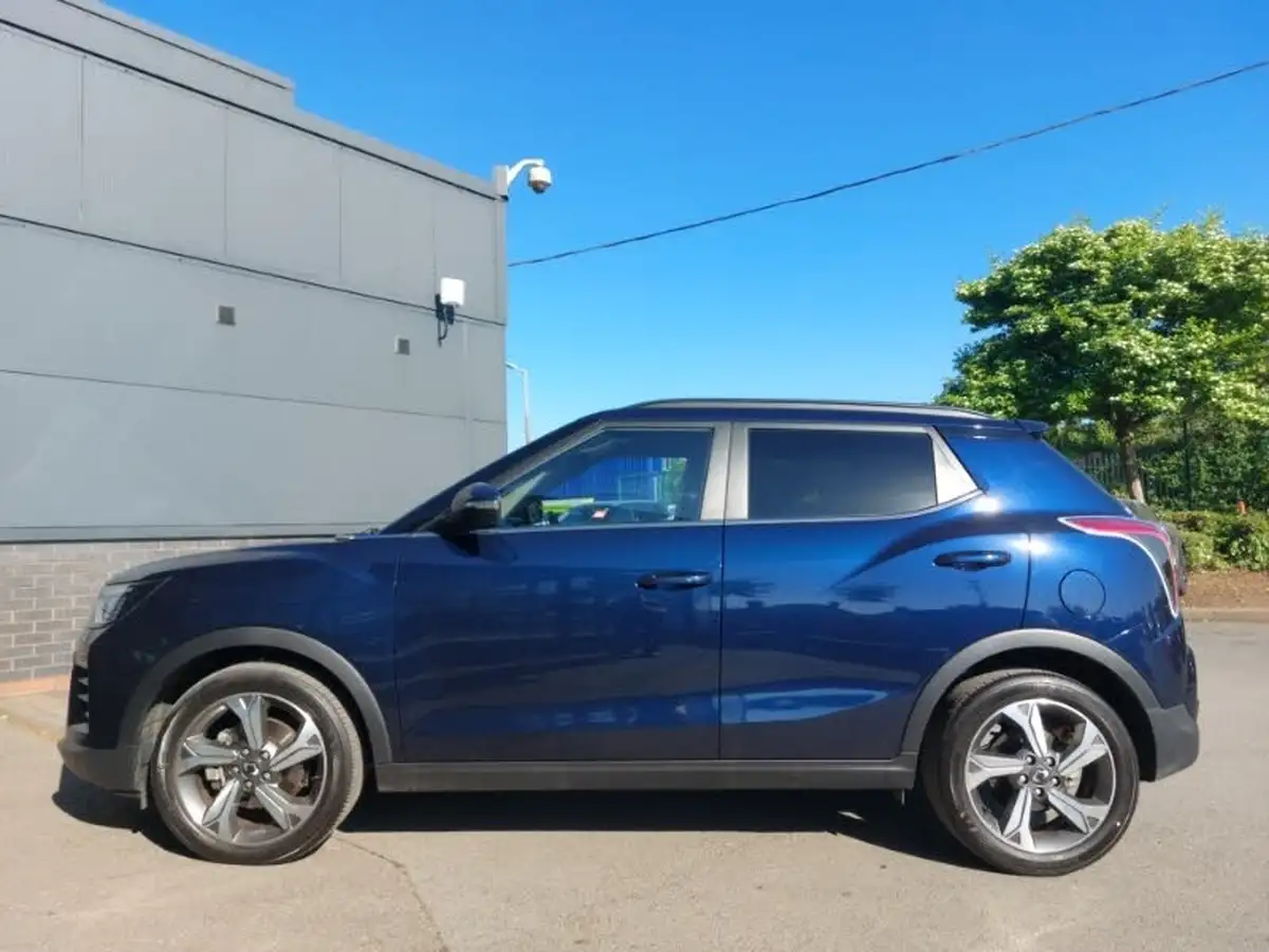 2024-kgm-ssangyong-tivoli-15-k40-auto-big-3