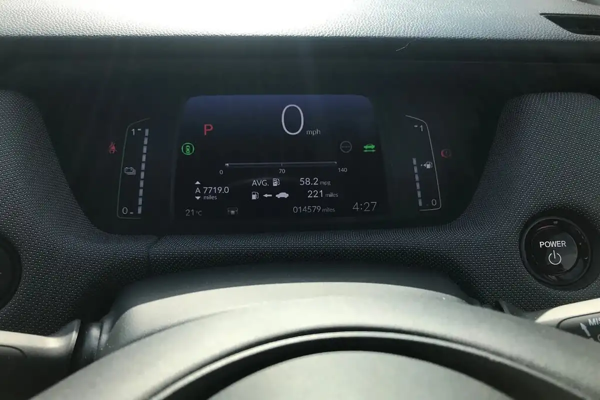 2021-honda-jazz-15-i-mmd-crosstar-ex-109ps-two-tone-big-10
