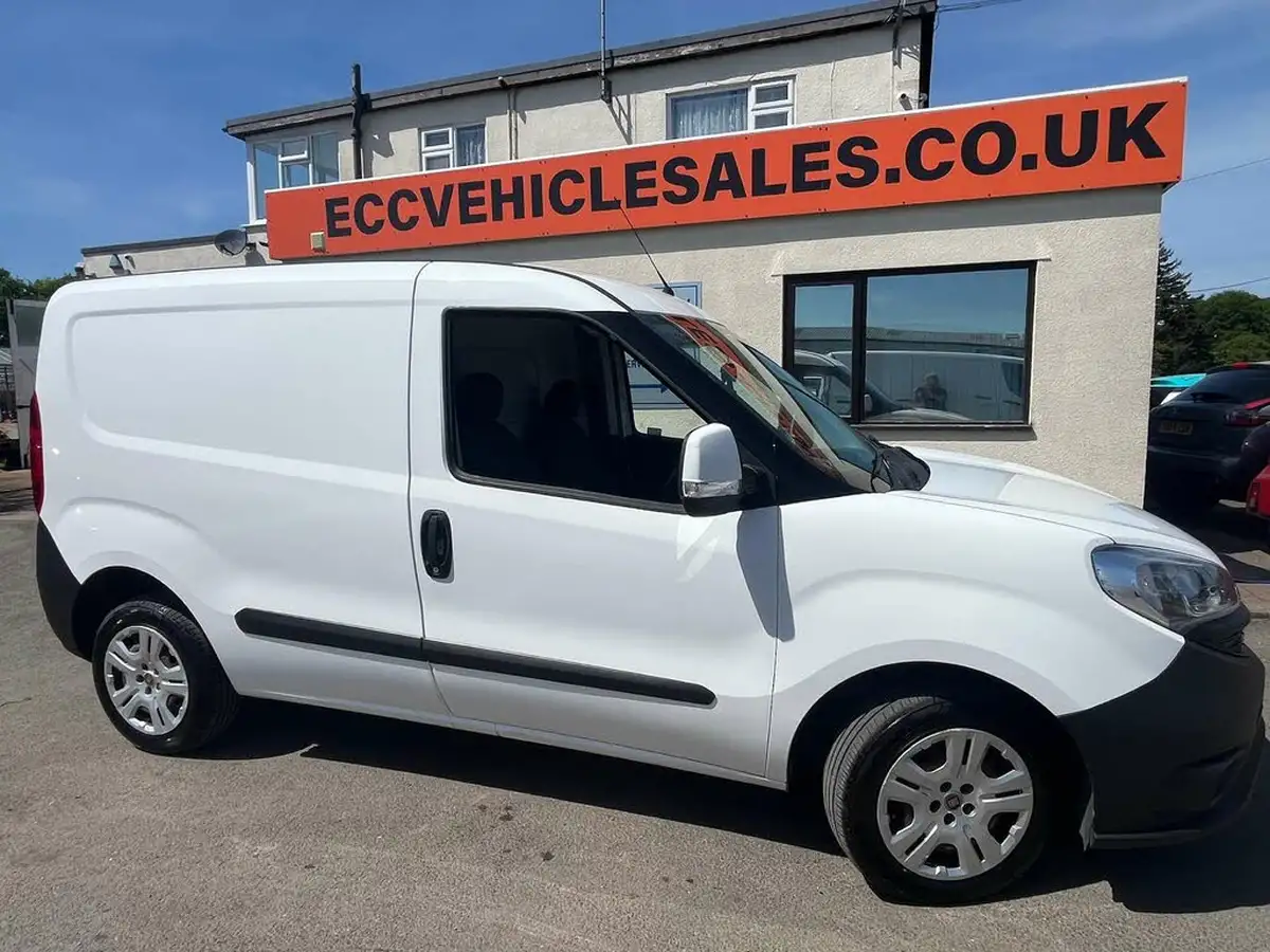 2017-fiat-doblo-cargo-13td-l1h1-sx-big-0