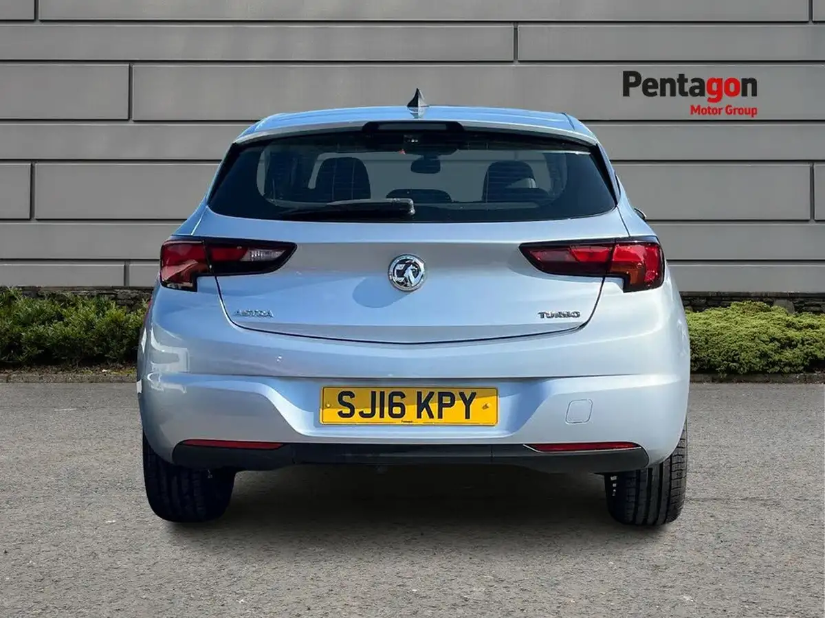 2016-vauxhall-astra-14i-16v-turbo-elite-nav-150ps-hatchback-big-16