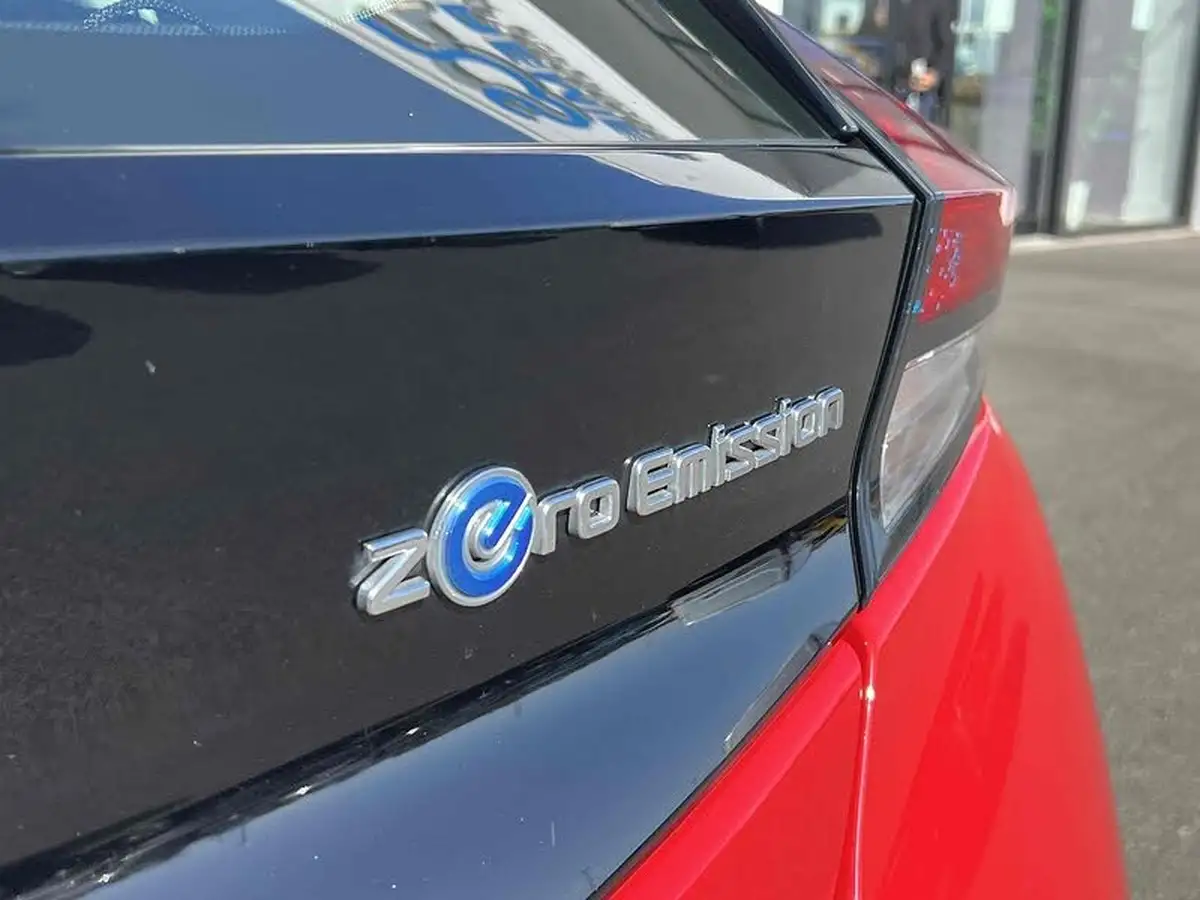 2021-nissan-leaf-e-acenta-big-15