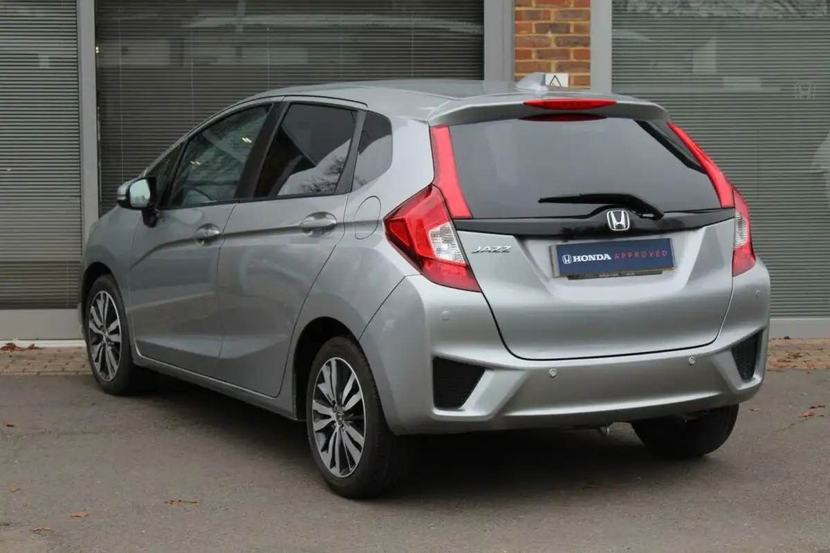 2016-honda-jazz-13-i-vtec-ex-big-3