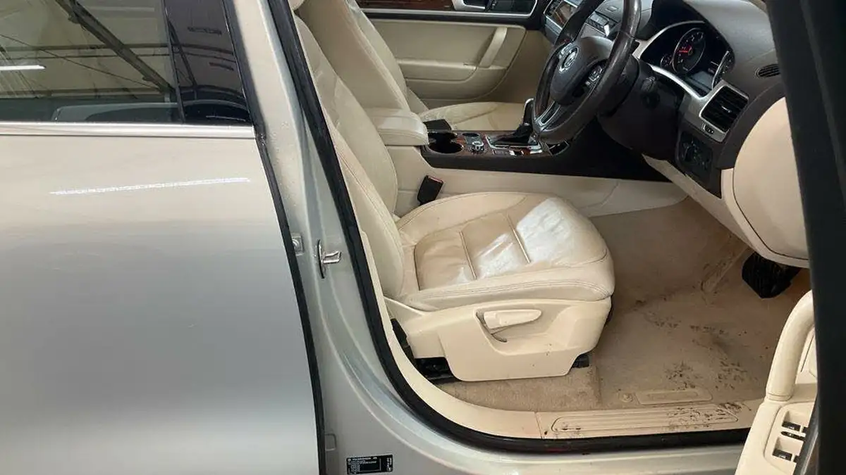 2014-volkswagen-touareg-30td-se-v6-245ps-ss-big-4