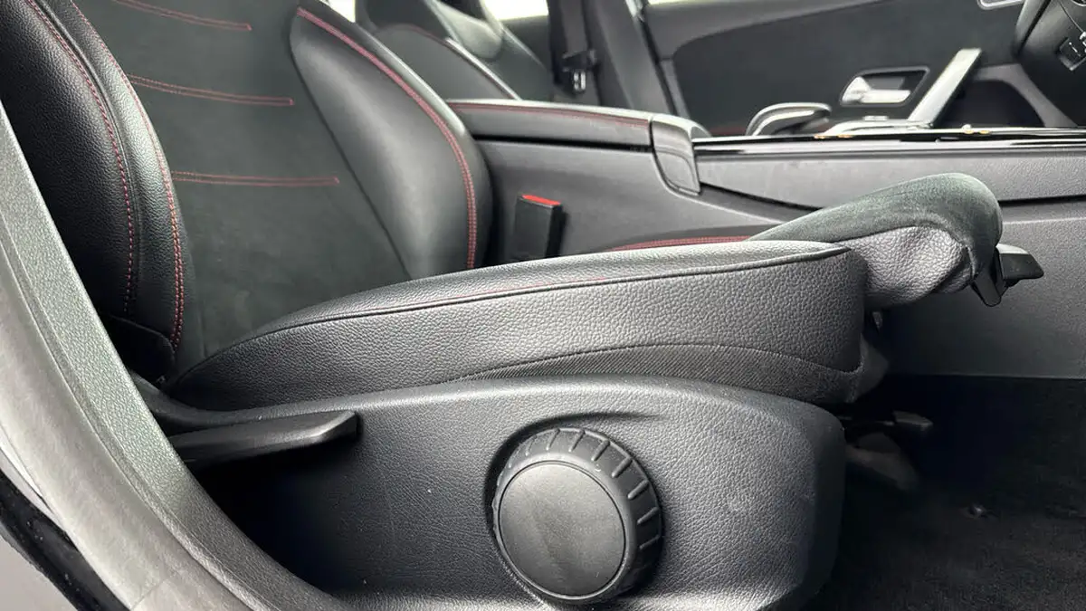 2019-mercedes-benz-a-class-13-a180-amg-line-executive-hatchback-5d-7g-dct-big-25