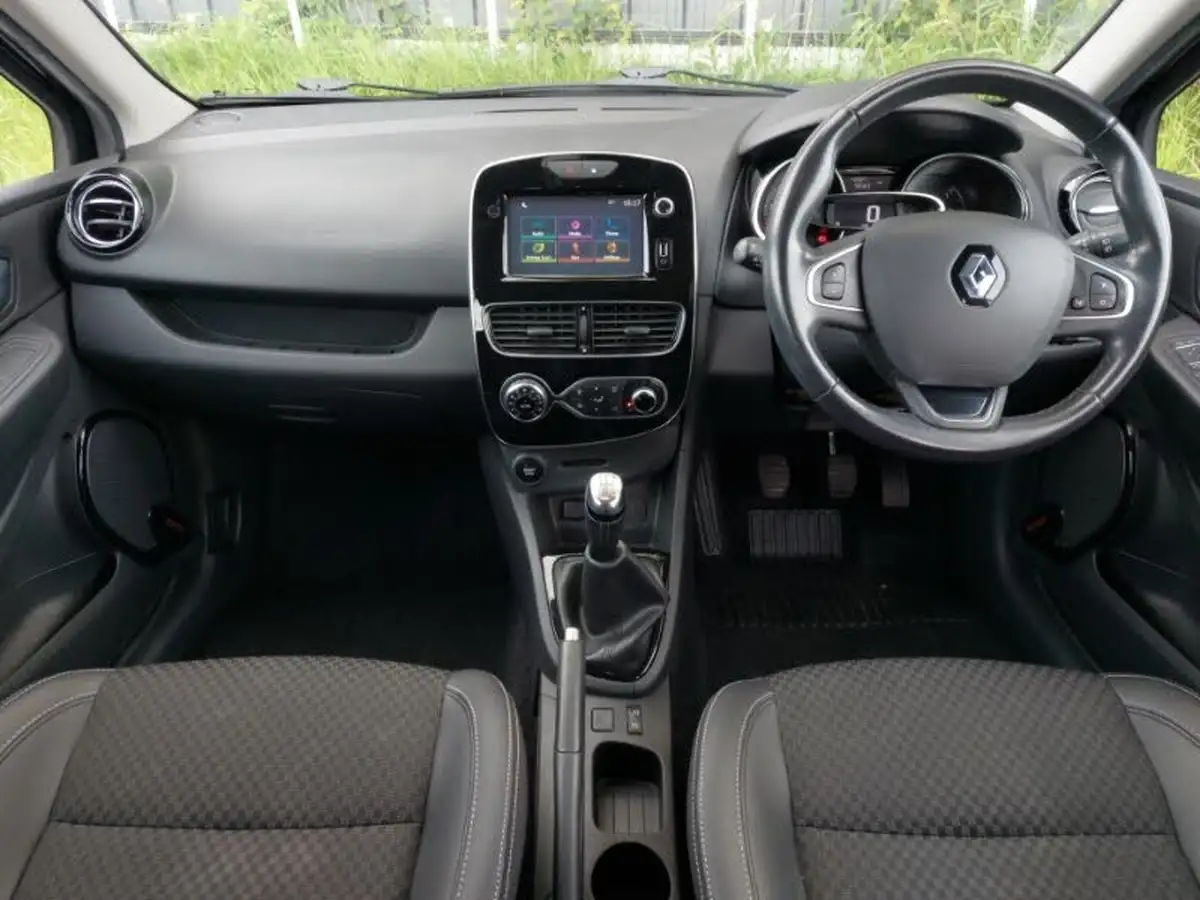 2017-renault-clio-15dci-dynamique-s-nav-90bhp-big-2