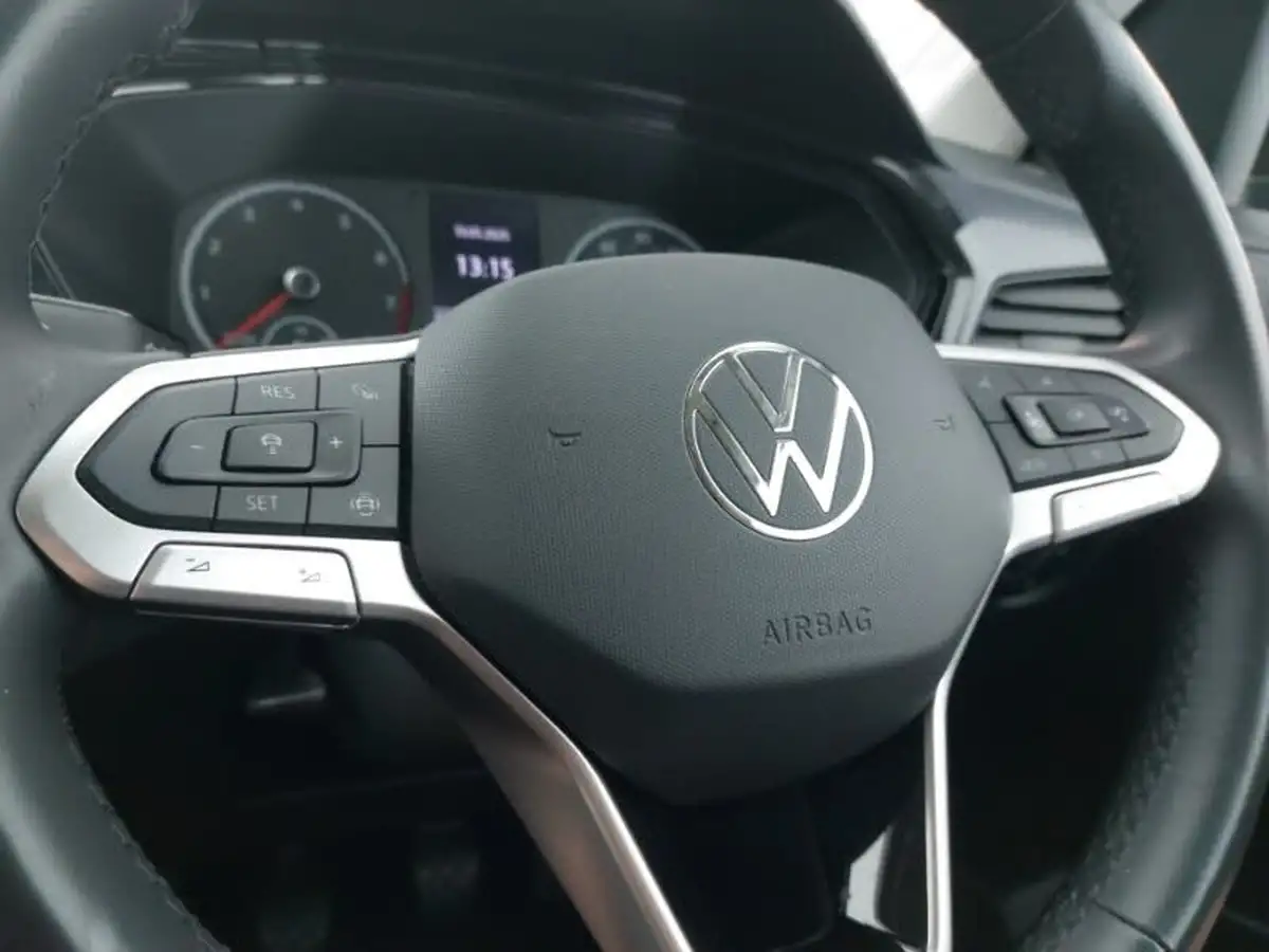 2022-volkswagen-t-cross-10-tsi-black-edition-110ps-big-14